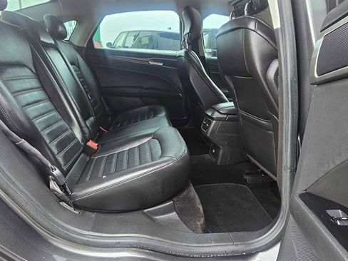 Used 2015 Ford Fusion SE w/ Equipment Group 202A FWD image 22