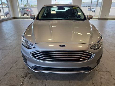 Used 2020 Ford Fusion SE FWD image 3