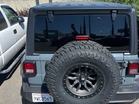 Used 2025 Jeep Wrangler Unlimited Sport AWD/4WD image 12