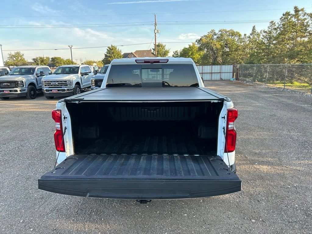 Used 2025 Chevrolet Silverado 1500 LT Trail Boss w/ Convenience Package II AWD/4WD image 6