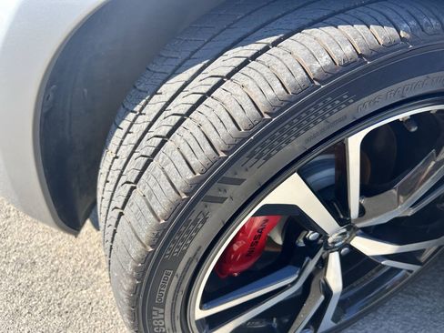 Used 2018 Nissan 370Z Coupe RWD image 5