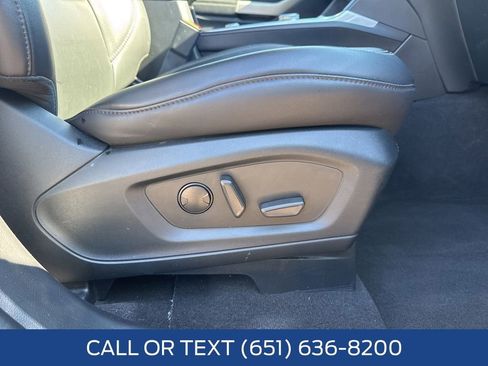 Used 2022 Ford Explorer XLT w/ Equipment Group 202A image 36