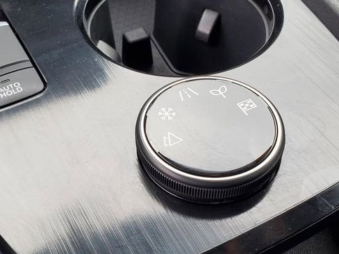 Certified 2023 Nissan Rogue SV image 23