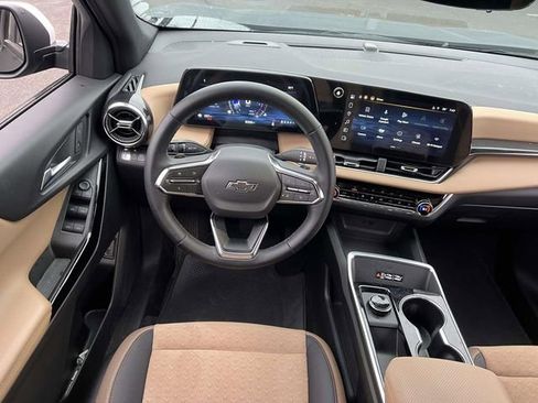 Certified 2025 Chevrolet Equinox ACTIV w/ Safety and Technology Package image 13