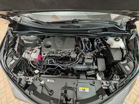 Used 2022 Toyota Sienna XLE w/ XLE Plus Package FWD image 26