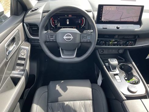 New 2026 Nissan Rogue Platinum w/ Platinum Premium Package AWD/4WD image 14