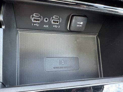 New 2025 Jeep Grand Cherokee Altitude AWD/4WD image 23