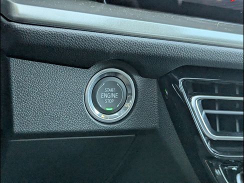 New 2026 Chevrolet Traverse LT w/ Sun and Wheel Package FWD image 23