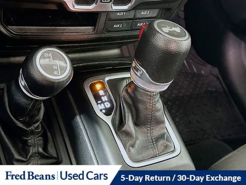 Used 2022 Jeep Wrangler Unlimited Sport image 18