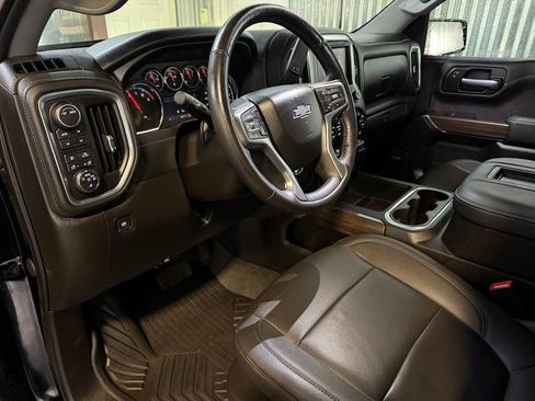Used 2021 Chevrolet Silverado 1500 LT Trail Boss w/ Convenience Package II image 11