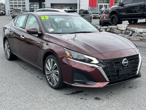 Used 2023 Nissan Altima 2.5 SL AWD/4WD image 1