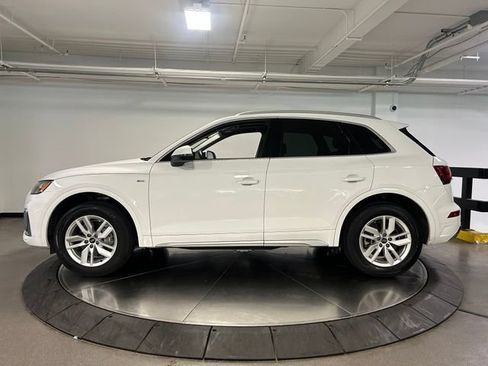 Used 2024 Audi Q5 2.0T Premium w/ Convenience Package AWD/4WD image 4
