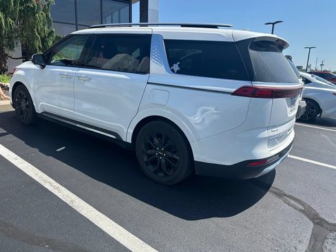 Used 2022 Kia Carnival SX FWD image 7