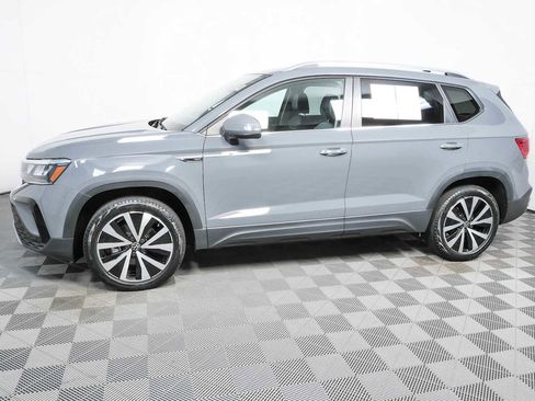 Used 2023 Volkswagen Taos SE FWD image 26