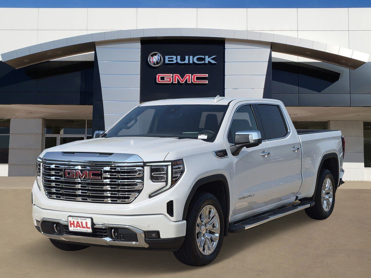 Certified 2023 GMC Sierra 1500 Denali w/ Technology Package AWD/4WD image 3