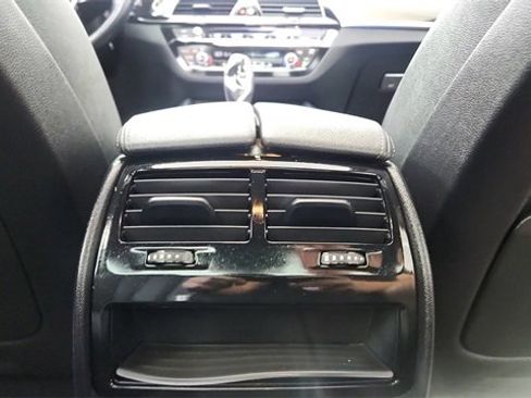 Used 2023 BMW 530e xDrive w/ Premium Package image 55