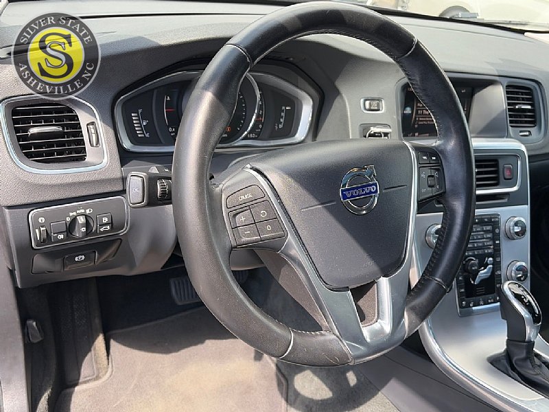 Used 2018 Volvo S60 T5 Dynamic w/ Vision Package AWD/4WD image 20