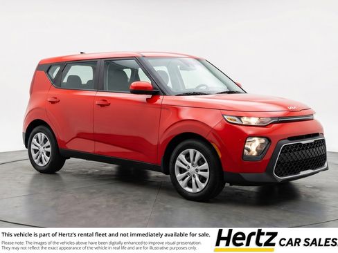 Used 2025 Kia Soul LX image 1