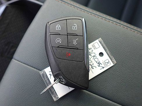 Used 2026 GMC Terrain AT4 w/ Convenience Package III image 32