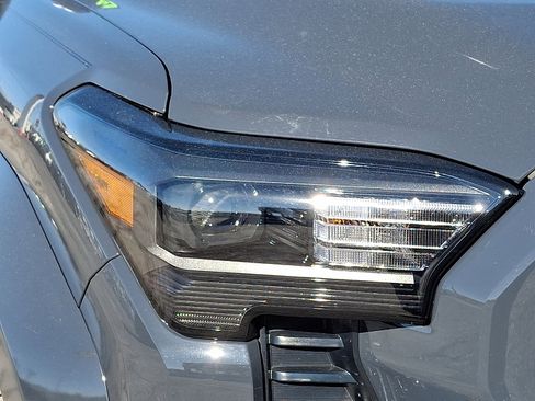 Certified 2025 Toyota Tacoma TRD Sport image 10