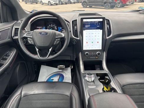 Used 2024 Ford Edge ST-Line w/ Class II Trailer Tow Package AWD/4WD image 6