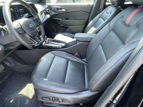 Used 2025 Chevrolet Trax RS w/ Driver Confidence Package image 12