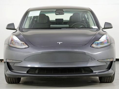 Used 2023 Tesla Model 3 Standard Range image 7