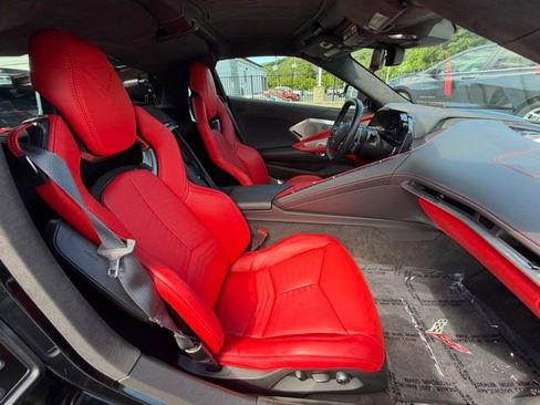 Used 2022 Chevrolet Corvette Stingray Premium Cpe w/ Battery Protection Package RWD image 39
