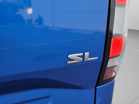 Used 2024 Nissan Frontier SL w/ Technology Package image 29