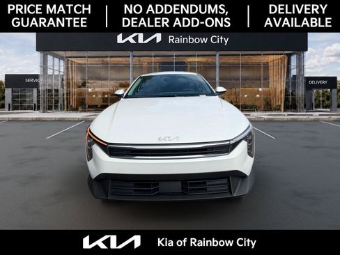 Used 2025 Kia K4 FWD image 2