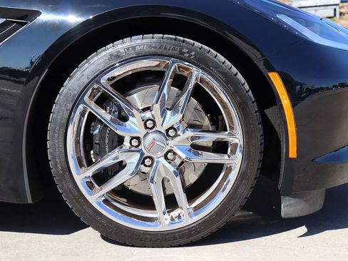 Used 2014 Chevrolet Corvette Z51 3LT w/ 3LT Preferred Equipment Group image 15