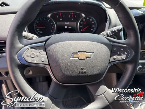 Used 2023 Chevrolet Traverse LT AWD/4WD image 12