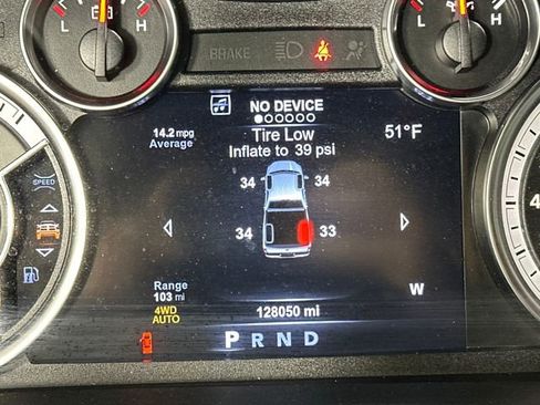 Used 2017 RAM 1500 Laramie w/ Convenience Group image 18