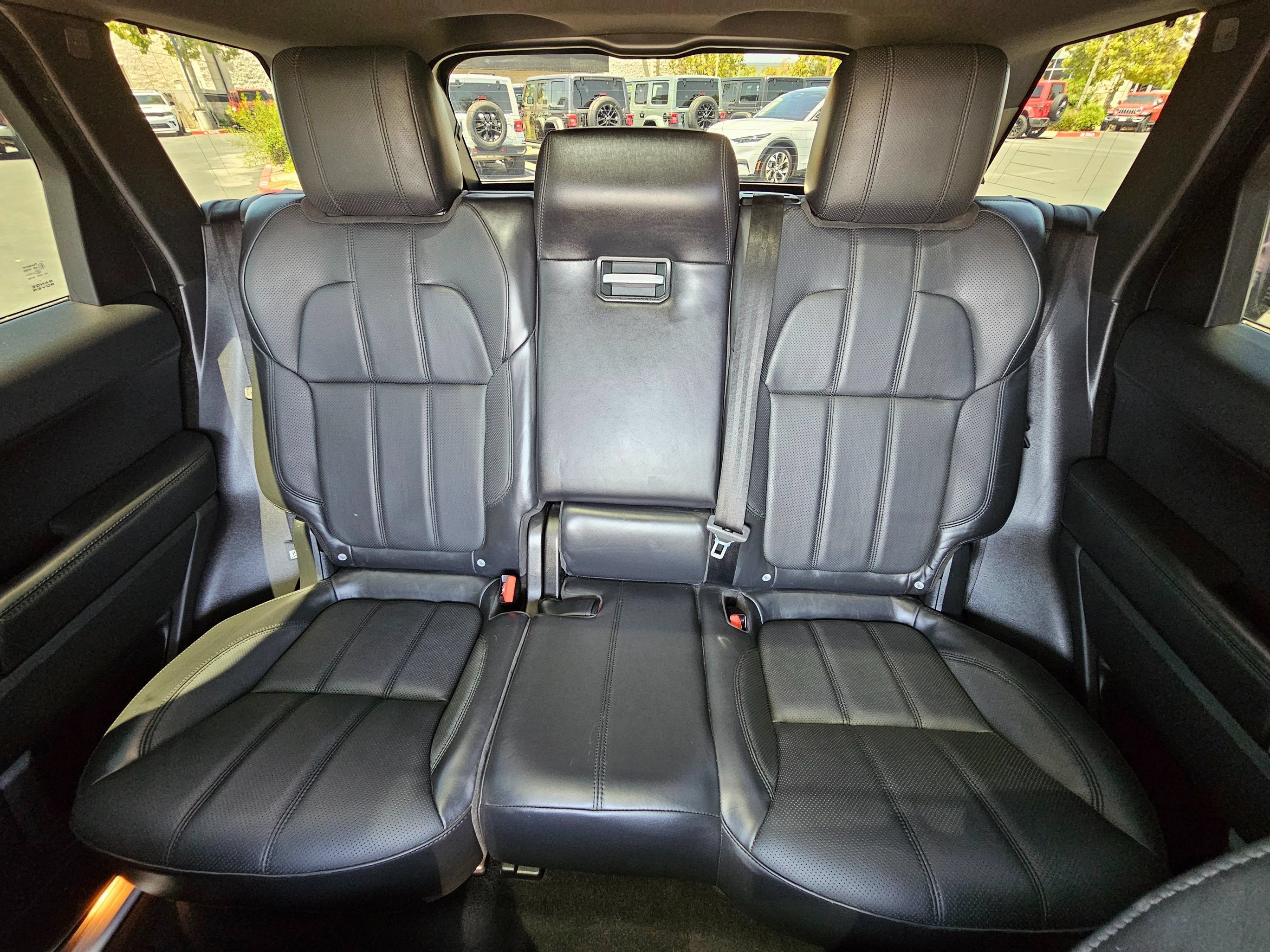 Used 2017 Land Rover Range Rover Sport HSE AWD/4WD image 43