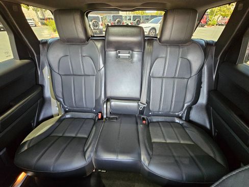 Used 2017 Land Rover Range Rover Sport HSE AWD/4WD image 43