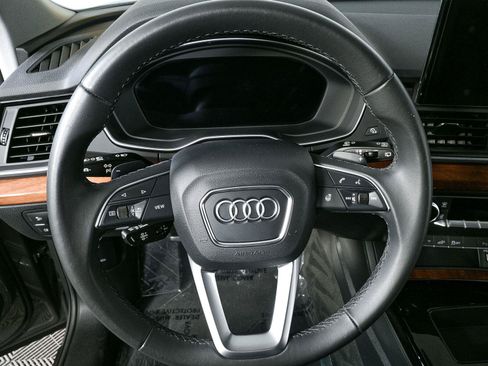 Used 2023 Audi Q5 e Premium AWD/4WD image 10