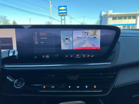 Certified 2025 Buick Envision Preferred image 28