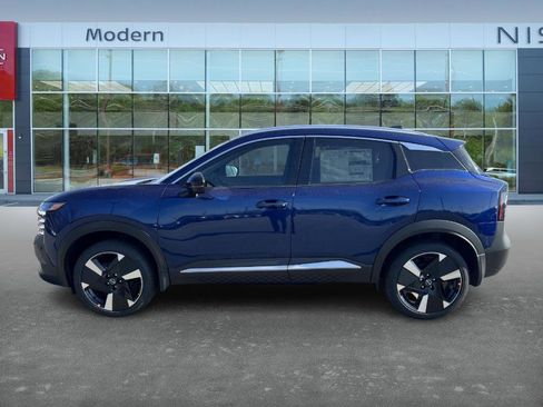 New 2026 Nissan Kicks SR image 7