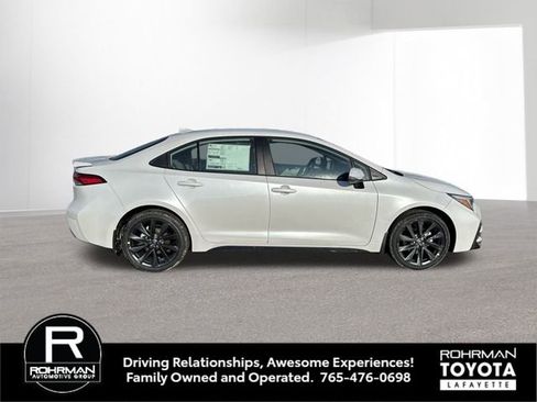 New 2026 Toyota Corolla SE image 7