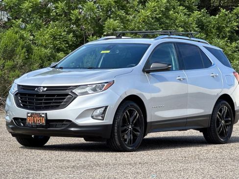 Used 2020 Chevrolet Equinox LT w/ Sport Edition FWD image 8