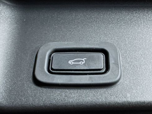 Used 2020 Land Rover Range Rover Evoque SE AWD/4WD image 31