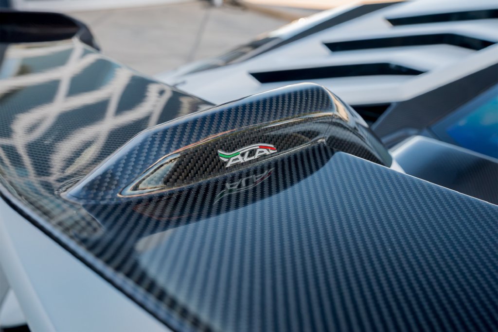 Used 2019 Lamborghini Aventador SVJ AWD/4WD image 32