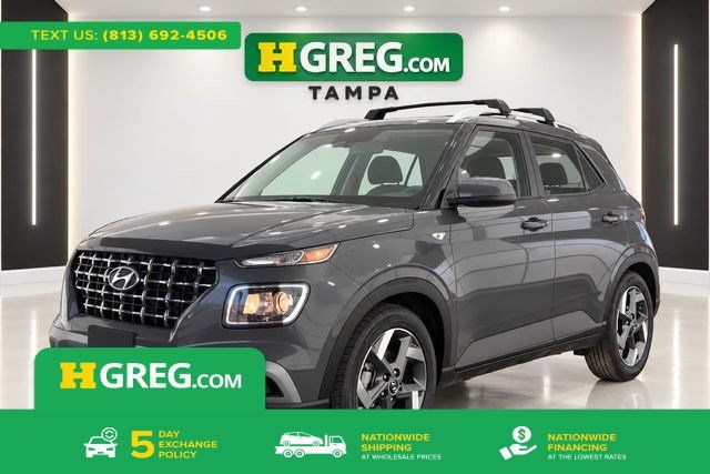 Used 2024 Hyundai Venue SEL FWD image 1
