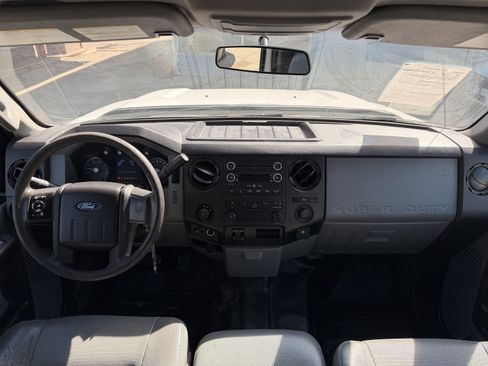 Used 2016 Ford F250 XL w/ Power Equipment Group AWD/4WD image 17