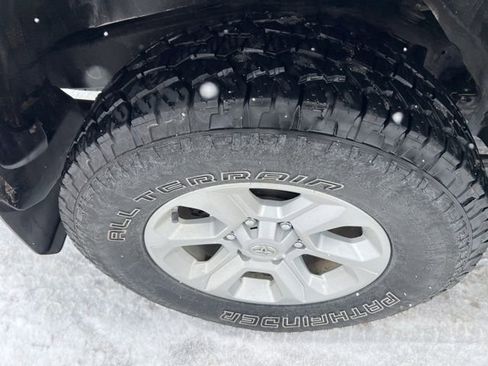 Used 2019 Toyota 4Runner SR5 image 11