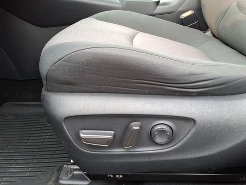 Used 2019 Toyota RAV4 XLE w/ Convenience Package AWD/4WD image 15