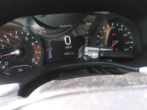 Used 2024 Jeep Compass Limited AWD/4WD image 5