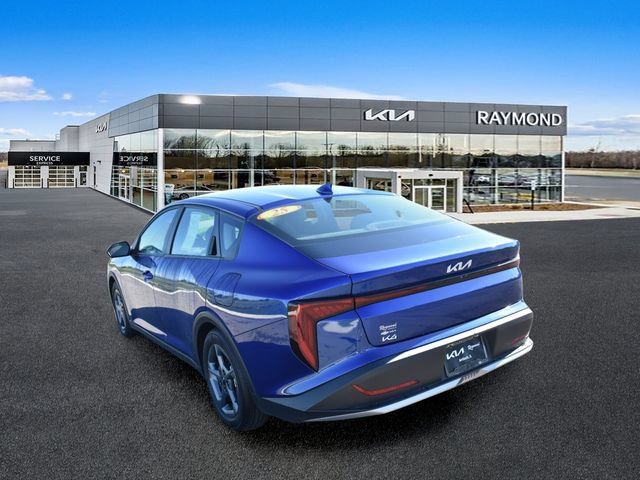Certified 2025 Kia K4 FWD image 6