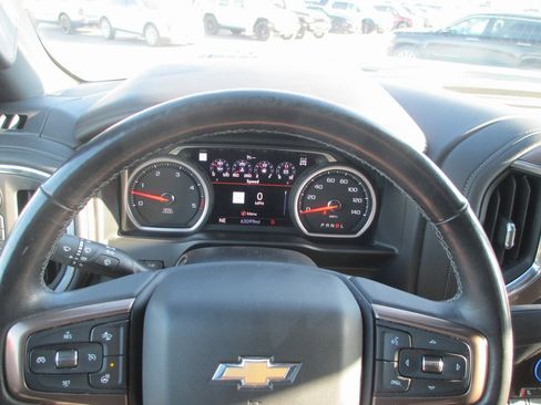 Used 2020 Chevrolet Silverado 2500 High Country w/ Z71 Off-Road Package image 33