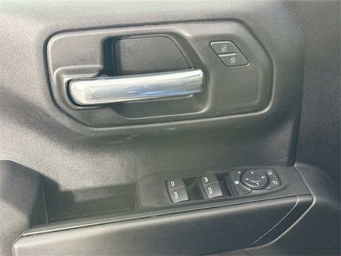 Used 2022 Chevrolet Silverado 1500 Custom image 21